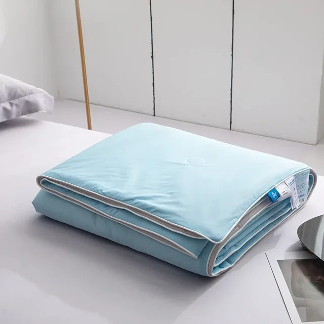 High-Quality-Cooling-Blankets-Smooth-Air-Condition-Comforter-Lightweight-Summer-Quilt-with-Double-Side-Cold-Cooling.jpg_640x640